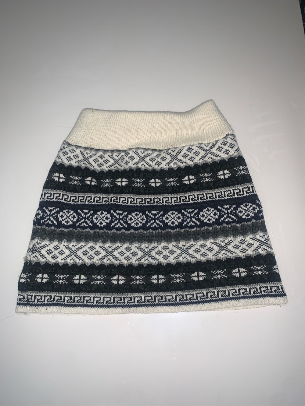 SWEATER MINI SKIRT